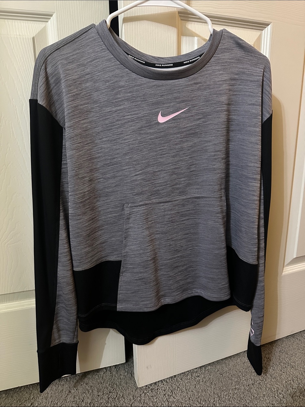 Nike Women’s Gray and Black Crew Sweatshirt with Pink Swoosh